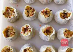 Illustration of how to make salted egg yolk siomai 7