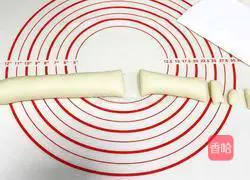 Illustration of how to make Jixiang Ruyi Piggy Buns 6