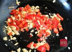 Illustration of how to make crab roe and beans 4