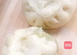 Illustration of how to make vegetarian leek buns 13