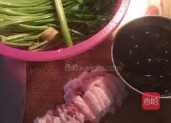 Illustration of how to make celery buns 2