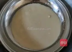 Illustration of making homemade cold skin (without washing face) 2