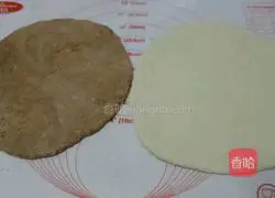 Illustration of making homemade cat ears snacks 11