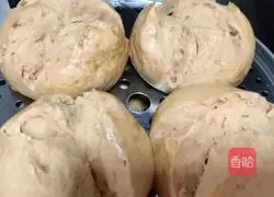 Illustration of how to make brown sugar blossom steamed buns 8