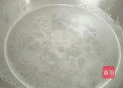 Illustration of making black sesame and walnut milk 14