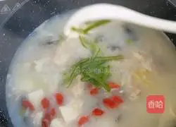Illustration of how to make grouper tofu soup 10