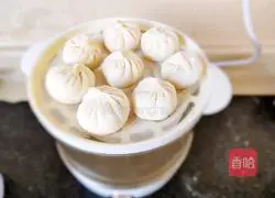 Illustration of how to make the most noisy Xiao Long Bao 13