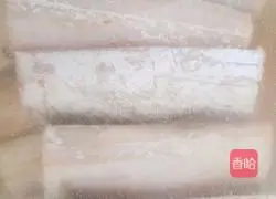 Illustration of how to cook hairtail fish in sauce 1