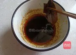 Illustration of how to make spicy and delicious summer cold noodles 5