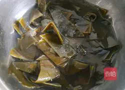 Illustration of how to make chicken wings stewed with matsutake, potatoes and kelp 5