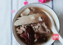 Illustration of how to make a clear and nourishing soup for removing dampness in summer 10