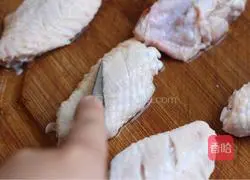 Illustration of how to make curry chicken wings 2