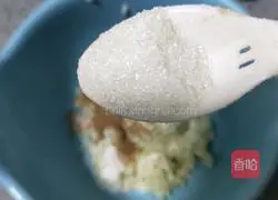 Illustration of how to make emerald cucumber 4