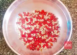 Illustration of how to make red bean and barley water 2