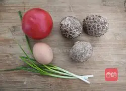 Illustration of how to make mushroom and egg soup 1