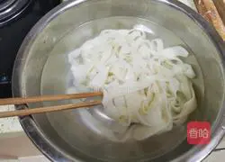 Illustration of how to make Shaanxi oil noodles 6