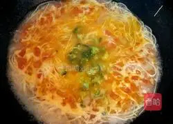 Illustration of how to make tomato and egg noodles 6