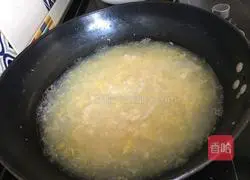 Porridge-Hometown Egg Pimple Soup Illustration 4