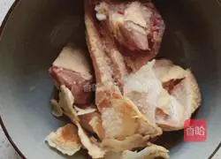 Illustration of how to steam Gastrodia elata with old hen 2