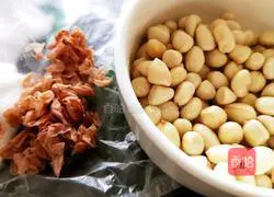 Illustration of how to mix spinach with peanuts 4