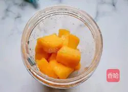 Mango Milkshake Recipe Illustration 4