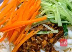 Illustrations of the home version of fried noodles 10