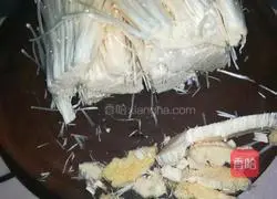 Illustration of how to make enoki mushrooms for lazy people 2