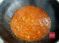 Illustration of how to make tomato meat sauce pasta 6