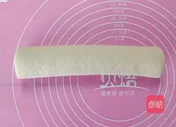 Illustration of how to cut steamed buns 12