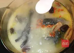 Medicinal black-bone chicken soup recipe 9