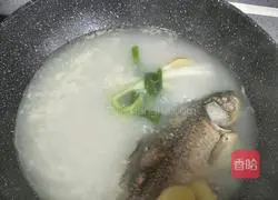 Illustration of how to make crucian carp tofu soup 10