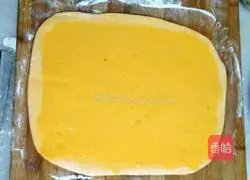 Illustration of how to make pumpkin rolls 10