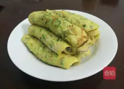 Illustration of how to make oil-free cucumber roll pancake 12