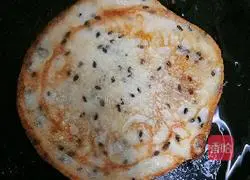 Illustration of how to make banana black sesame cake (xylitol) 8