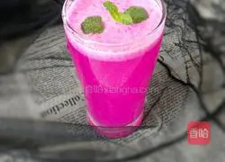 Illustration of how to make freshly squeezed dragon juice 5