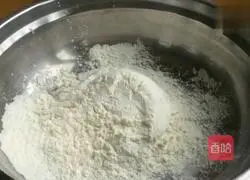 Illustration of how to make sweet flower rolls 3