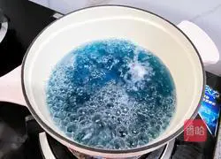 Illustration of making star air bubble water 6