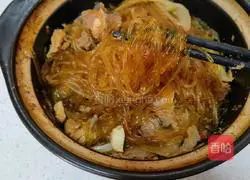 Illustration of how to make beef vermicelli pot 7