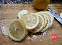 Honey Lemon Tea Recipe Illustration 5