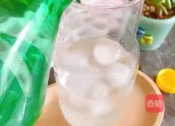 Illustration of how to make lemon juice 2