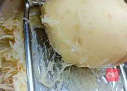 Illustration of how to make potato tray 4