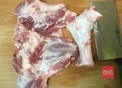 Illustration of how to make white cut hooves 2