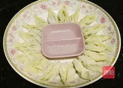 How to make thin wheat dumplings Illustration 10