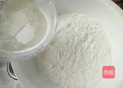 Illustration of how to make tofu skin buns 1