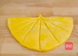 Pumpkin Lotus Leaf Cake Recipe Illustration 15