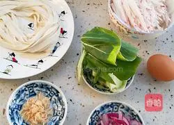 Illustration of how to make hand-rolled radish noodles 1