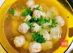 Illustration of how to make chicken breast, radish, meatballs and winter melon soup 6