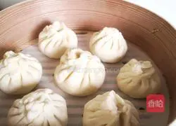 Illustration of how to make vegetarian buns 10