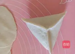 Sugar triangle Illustration of how to do it 12