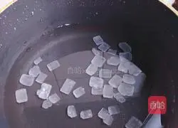 Illustration of how to make chicken head rice with sugar water 4